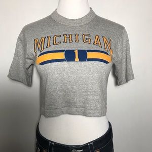 Michigan UM Women’s Half-Shirt Vintage USA M 119E